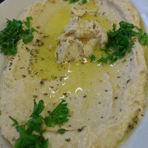 Tibisti hummus