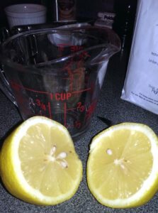 Lemons for strawberry jam