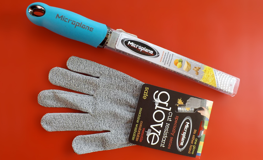 Microplane Grater & Glove