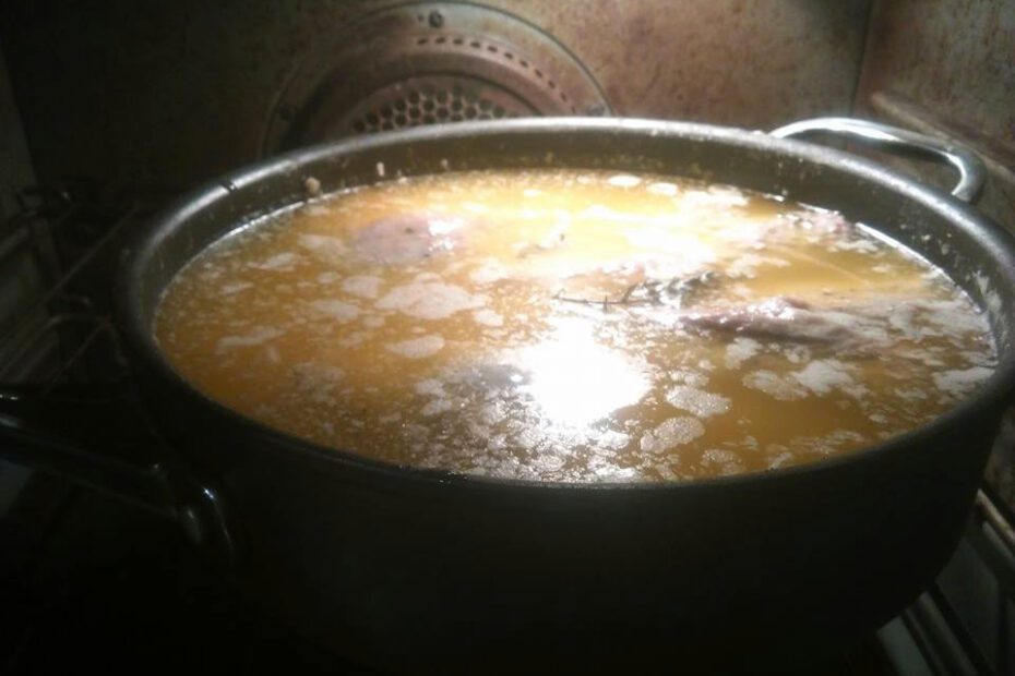 Duck confit simmering