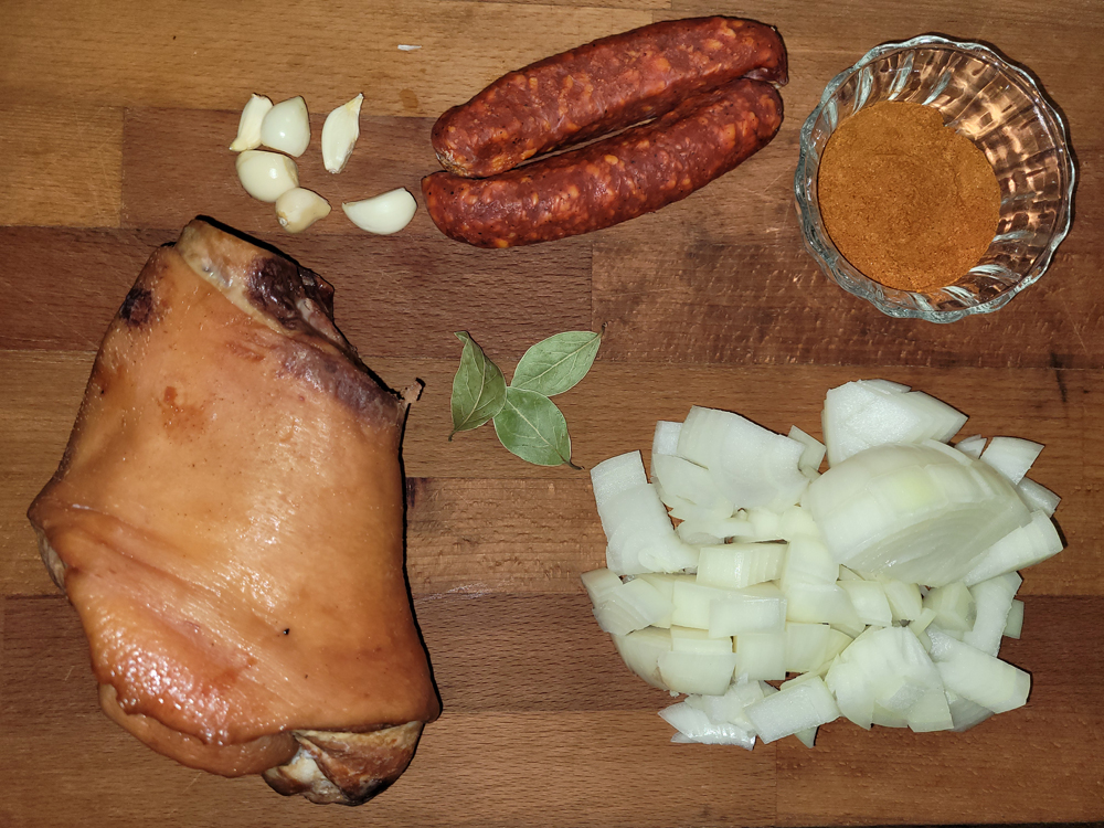 Ingredients before cooking for Sopa de Garbanzo